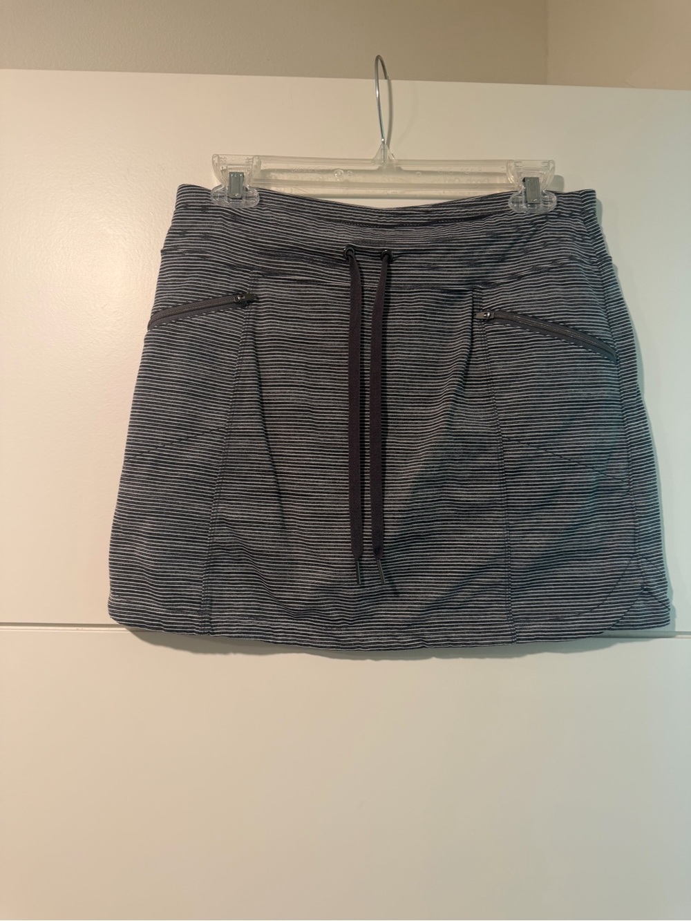 Athleta Navy and Gray Striped Mini Skirt with Drawstring